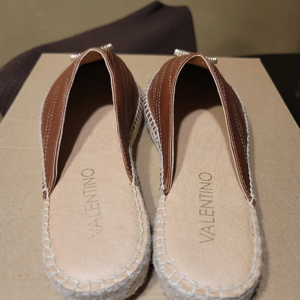 Slides - Picture 3 of 5